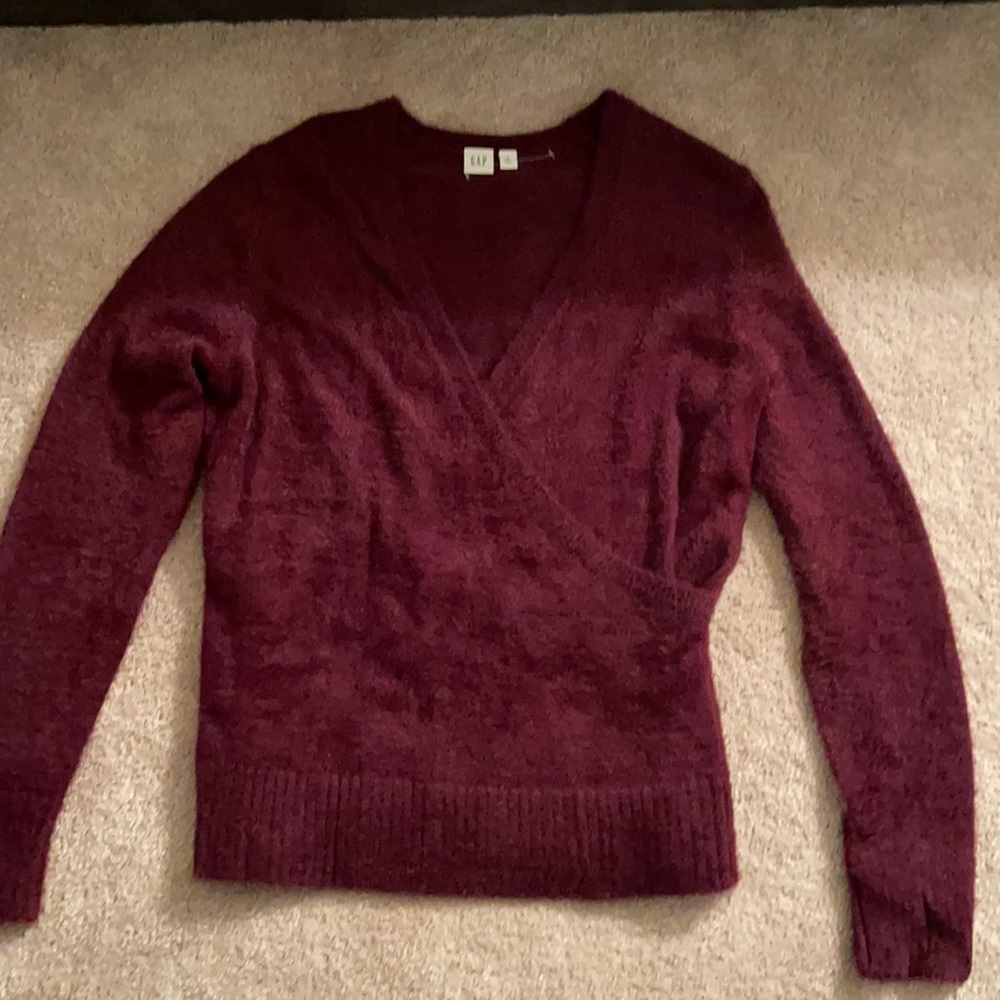Never worn! Gap Sweater
